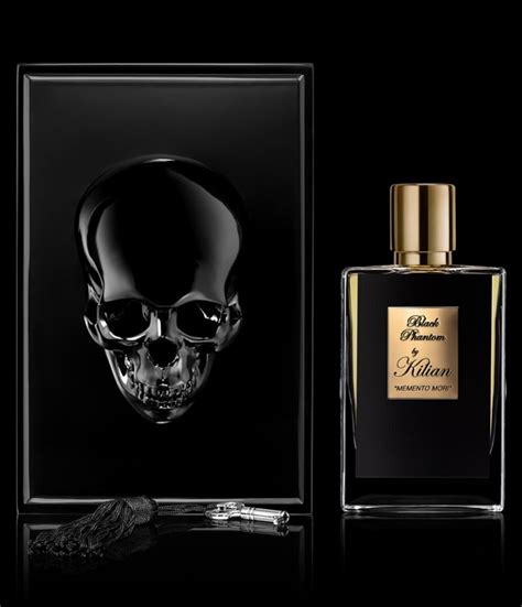 perfume dark luxury.